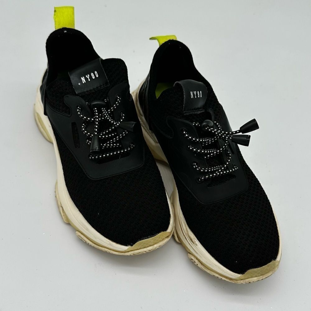 Steve madden sneakers